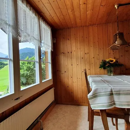 Adlerhorst - Im Niedersimmental 公寓