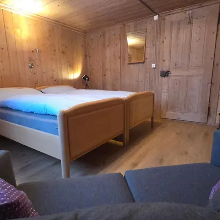 Adlerhorst - Im Niedersimmental *