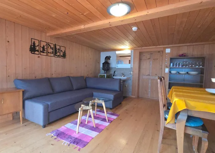 Adlerhorst - Im Niedersimmental * Oey